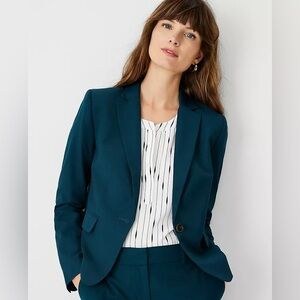 Ann Taylor The Petite Notched One Button Blazer in Airy Wool Blend